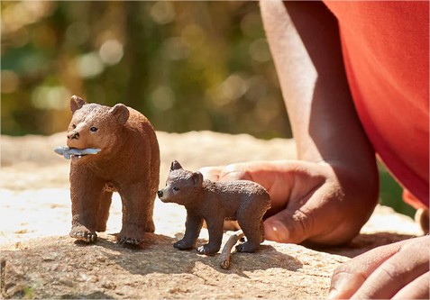 Grizzly Bear Mother With Schleich