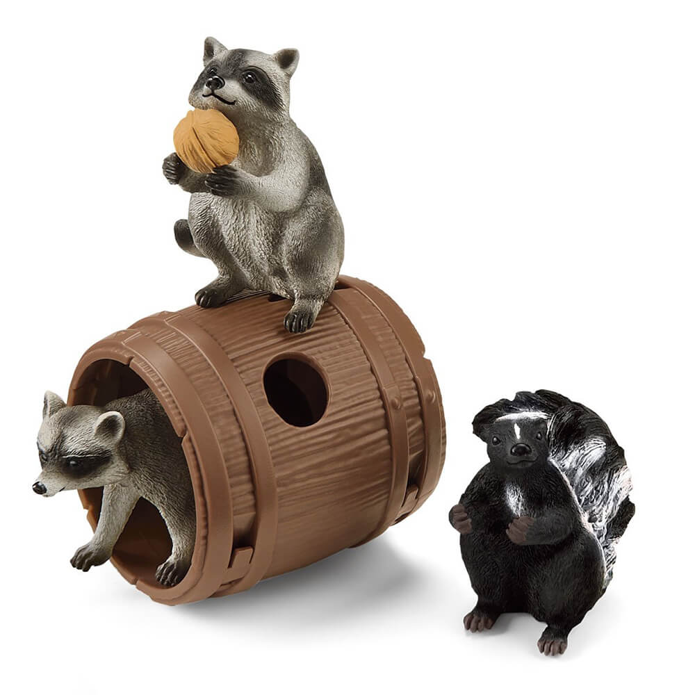 Hunt For The Nut Schleich