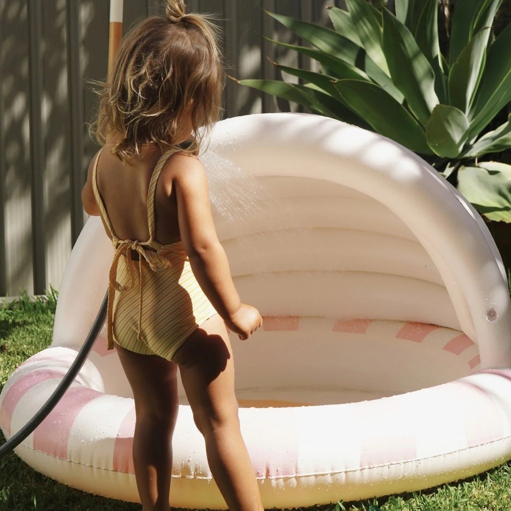 Piscina Inflable Con Techo Cotton Candy Cherry Sunnylife