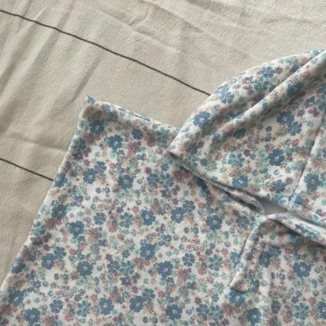 [MPBF-L] Poncho Blue Flowers - L Martin Pescador