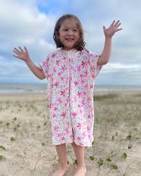[MPPF-MINI] Poncho Pink Flowers - Mini Martin Pescador